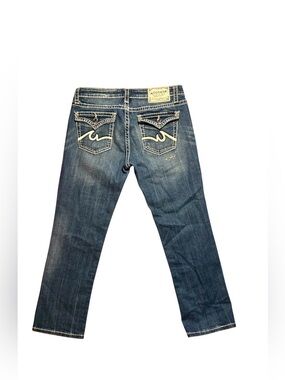 Anoname Embroidered embelished Denim Jeans Pocket Detail cut off jeans/capri